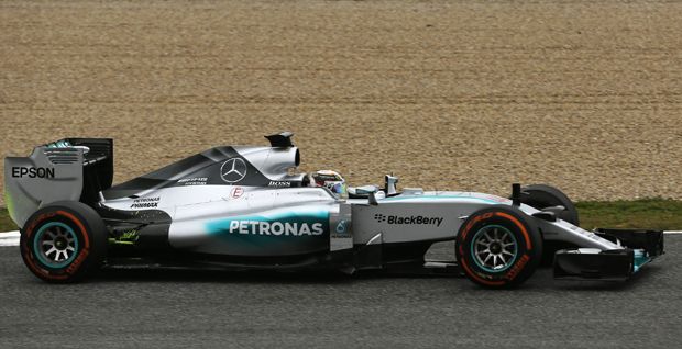 Mercedes, Tim Pertama yang Punya Satu Juta Pengikut