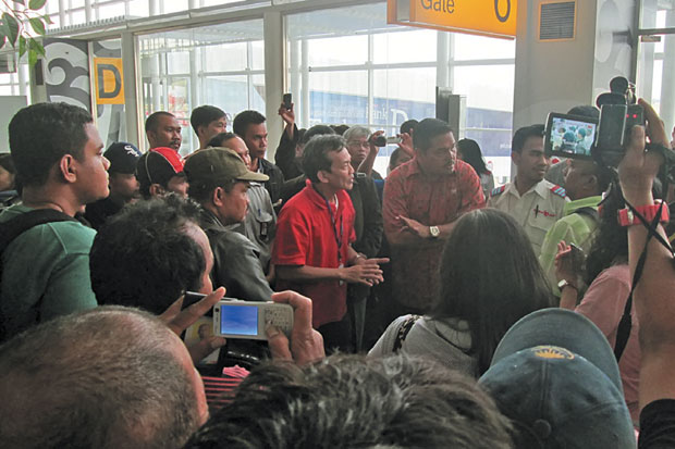 Lion Air Telantarkan Ribuan Penumpang