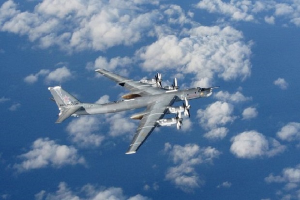 Memanas, Jet Tempur Inggris Cegat 2 Pesawat Pembom Rusia