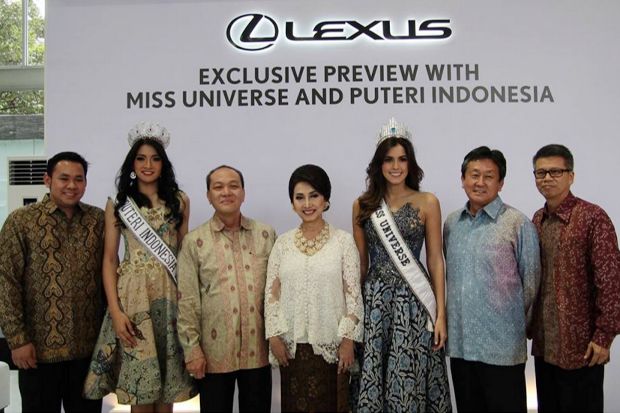 Miss Universe 2014 Mampir ke Lexus Gallery Indonesia