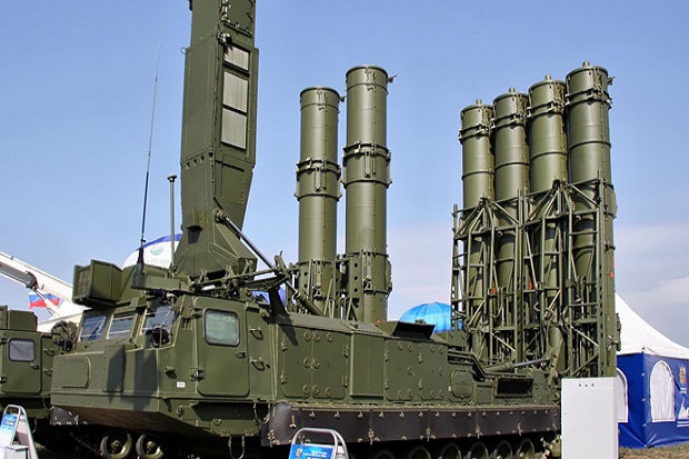 Rusia Tawarkan Rudal Anti-Pesawat Terbaru ke Iran