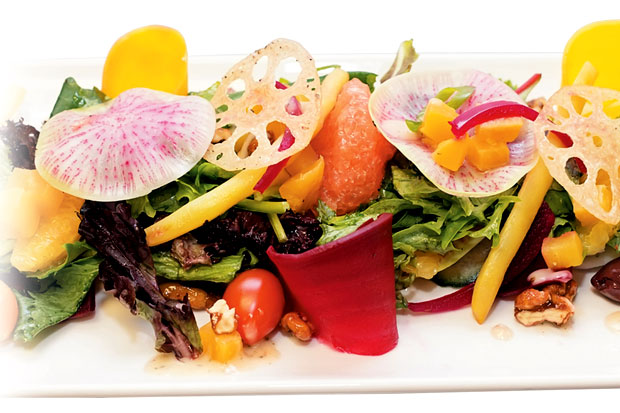 Salad Segar dan Sehat