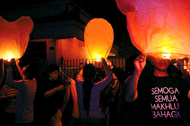 100 Lampion Harapan Diterbangkan di Temanggung