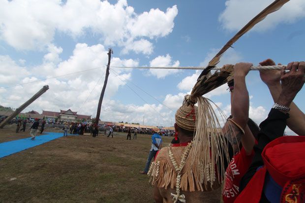 Nuwi Ulung, Tradisi Menang Perang Suku Dayak Lundayeh