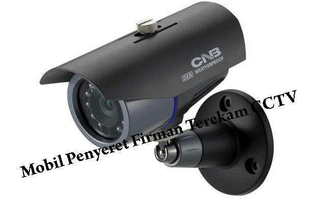 Mobil Penyeret Firman Terekam CCTV