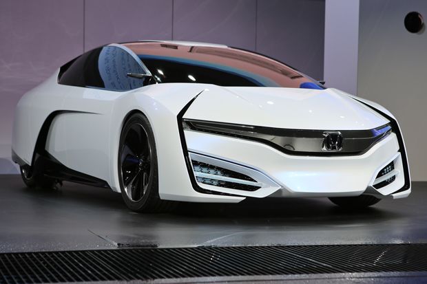 Honda FCEV Concept Akan Masuk Produksi Akhir 2015
