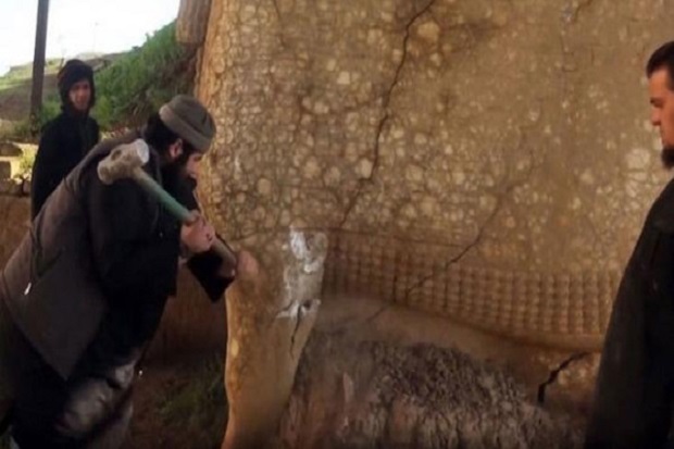 ISIS Ratakan Kota Kuno Nimrud Pakai Buldoser