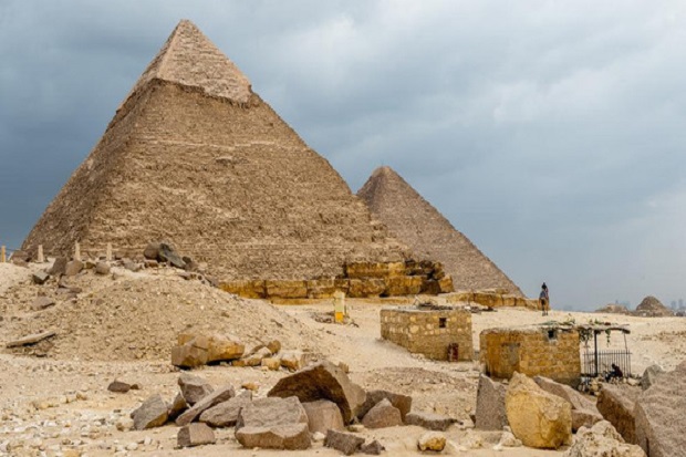 Heboh, Piramida Dijadikan Lokasi Syuting Film Dewasa