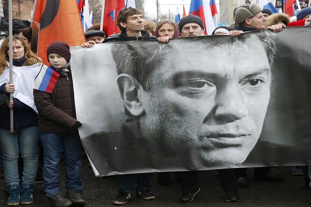 Pengacara Nemtsov Ragukan Klaim FSB
