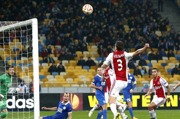 Ajax Dipermalukan Gol Tunggal Zozulya