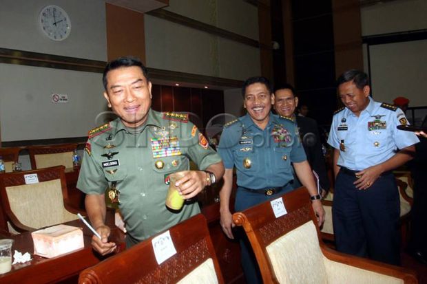 Panglima TNI Bahas Anggaran Pertahanan dengan Jokowi