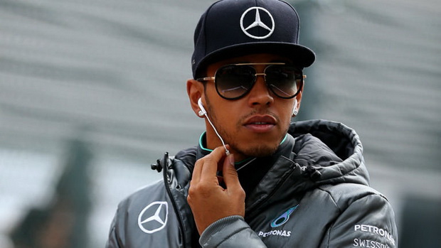 Hamilton Kesal Pihak Lain Ingin Lemahkan Mercedes