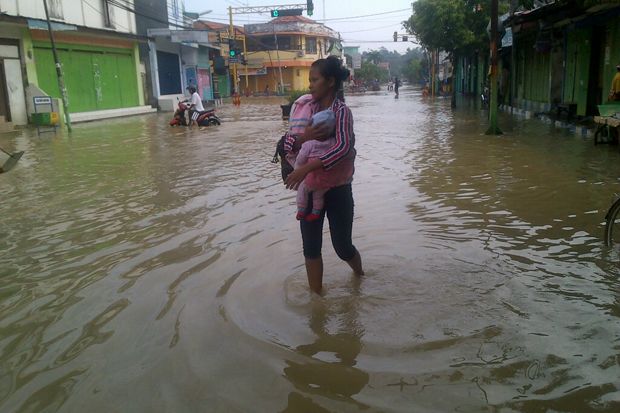 Banjir di Sampang Belum Surut