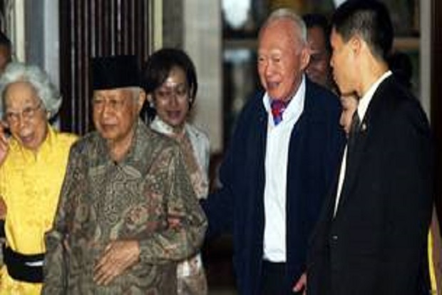 Sekilas Antara Soeharto dan Lee Kuan Yew