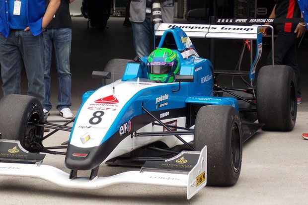 Pembalap Indonesia Bikin Kejutan di Asia Formula Renault