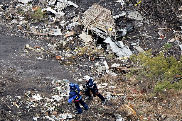Jaksa Prancis: Co Pilot Germanwings Tabrakkan Pesawat ke Tebing