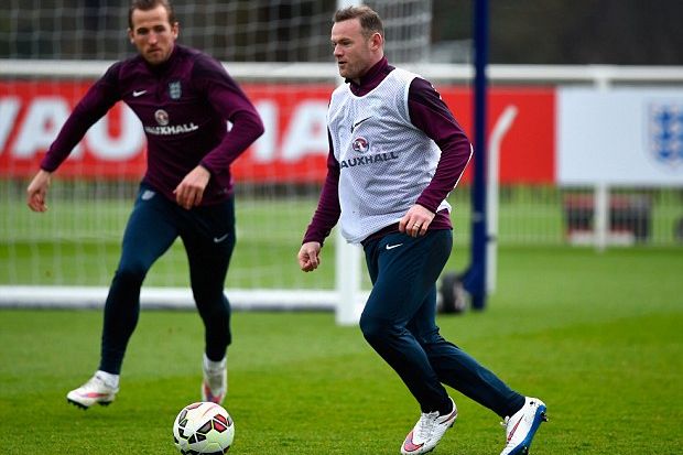 Rooney Ngebet Duet Bareng Kane