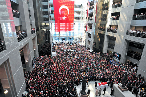 Polisi Turki Buru Dalang Penyanderaan