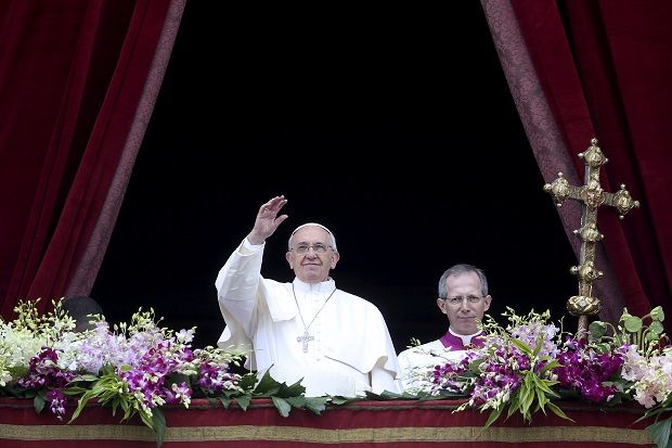 Paus Fransiskus Dukung Kesepakatan Nuklir Iran