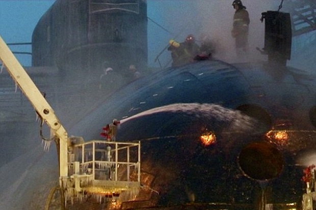 Kapal Selam Nuklir Rusia Kebakaran