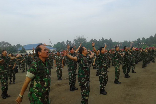 Panglima TNI Gelar Olahraga Bareng 1.600 Prajurit