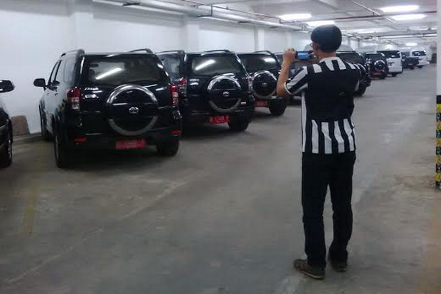 Sembilan Fraksi DPRD Kota Cirebon Dapat Mobil Dinas Baru