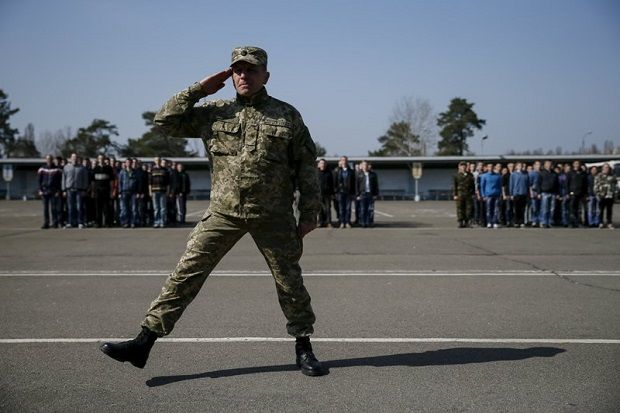 AS Kerahkan 300 Pasukan untuk Latih Tentara Ukraina