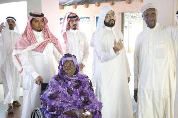 Kagumi Nabi Muhammad, Nenek Obama Umrah ke Makkah