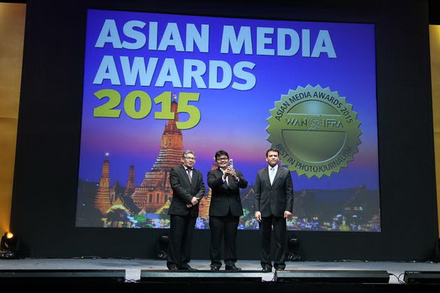 KORAN SINDO Raih Gold Winner Asian Media Awards 2015