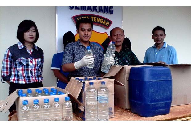 Polisi Gagalkan Pengiriman Ribuan Liter Ciu ke Bogor