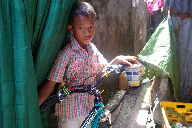 Cari Paman, Bocah Ini Bersepeda dari Lampung ke Palembang