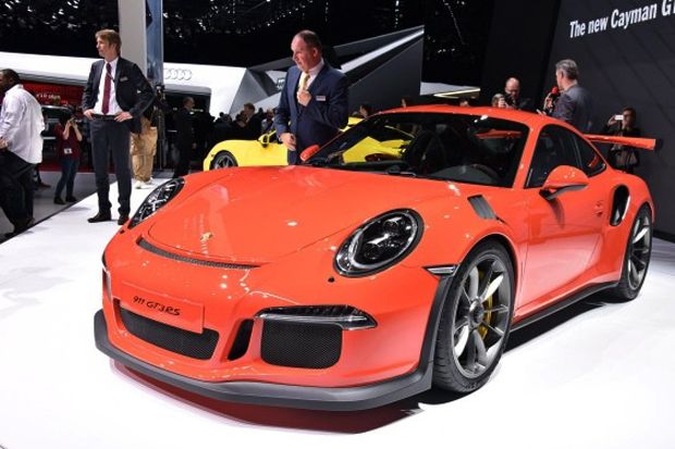 Porsche 911 GT3 RS Kado Ulang Tahun George Clooney