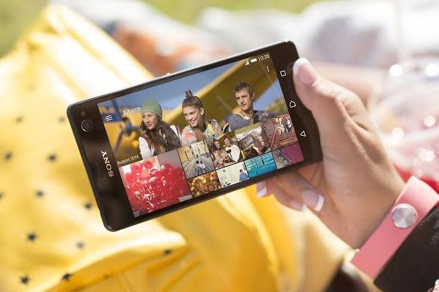 Sony Luncurkan Generasi  Smartphone Selfie Terbaru