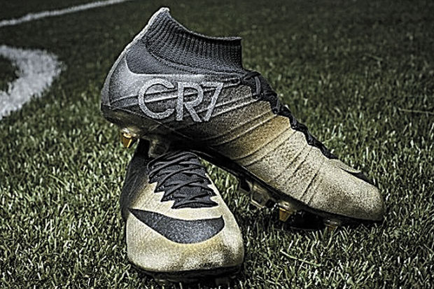 Cristiano Ronaldo Rilis Sepatu Limited Edition
