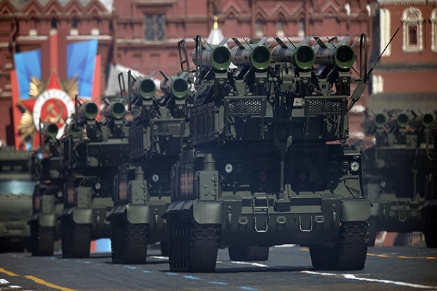 Hadapi NATO, Rusia Tambah Kekuatan Militer di Crimea