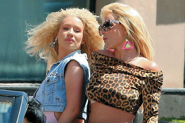 Britney dan Iggy Luncurkan Pretty Girls