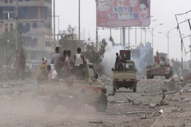 Saudi Cs Bombardir Istana Pentolan Houthi Yaman