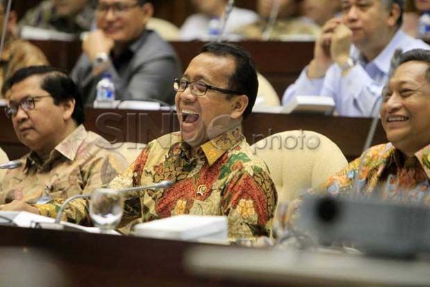 Fahri Hamzah Ungkap Pernyataan Jokowi, Lingkaran Istana Diam