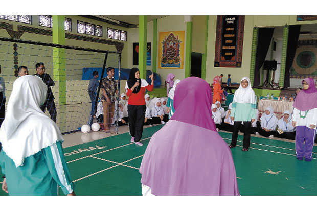 Tidak Ada Larangan Wanita Muslim Bermain Sepak Bola
