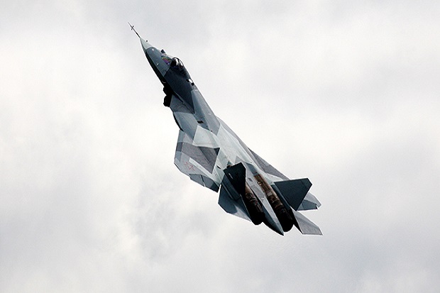 Si Robot Terbang Jet Tempur T-50 Rusia Kalahkan F-35 AS