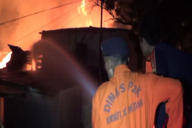 Puluhan Rumah di Medan Hangus Terbakar