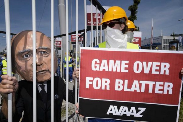 Sepp Blatter Mundur Jadi Tranding Topic