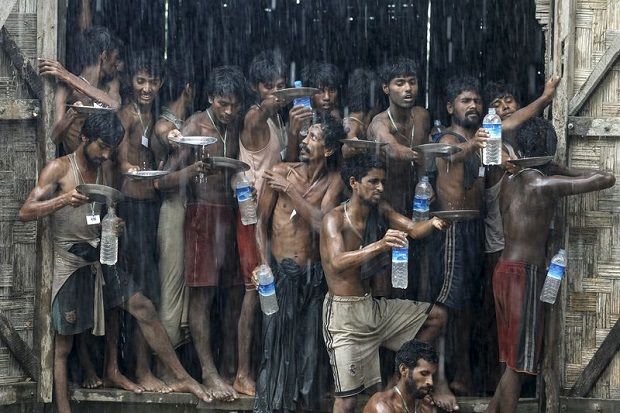 Diduga Jual Manusia, Pria Rohingya Ditembak Mati di Bangladesh