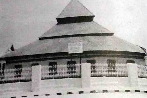 Masjid Tua Palopo Dibangun dari Putih Telur