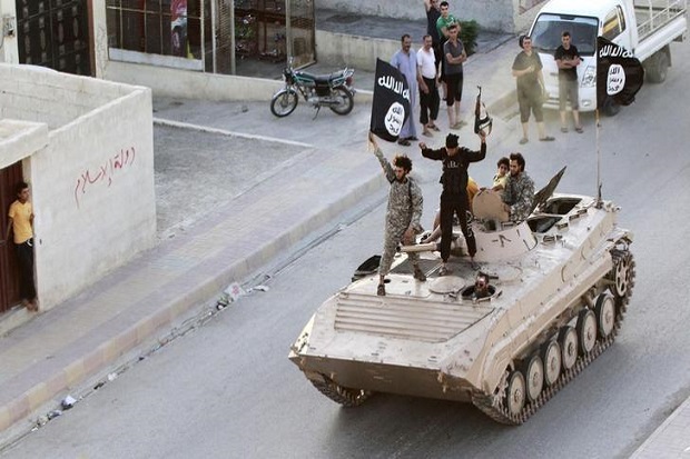 ISIS Gantung 2 ABG karena Makan Siang di Bulan Ramadan