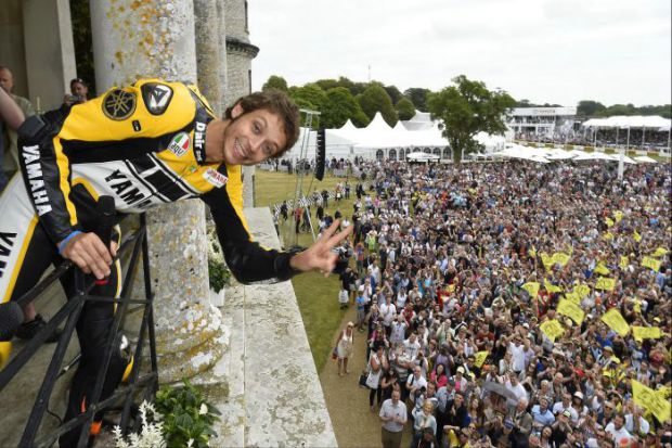 Rossi Rayakan Kemenangan Sensasionalnya di Inggris