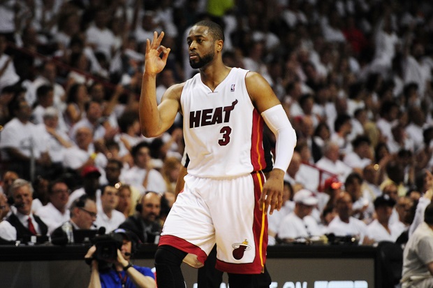 HOT NEWS: Wade Bertahan di Miami Heat