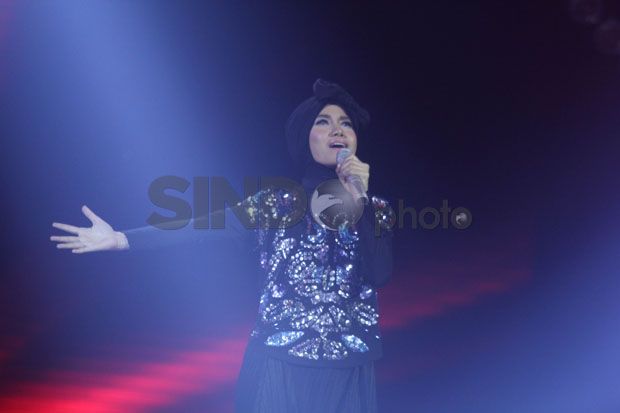 Riska Angkat Koper dari X Factor Indonesia