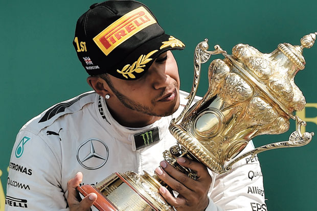 Lewis Hamilton Belum Terbendung