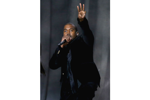 The Who Dipuji, Kanye West Kontroversi